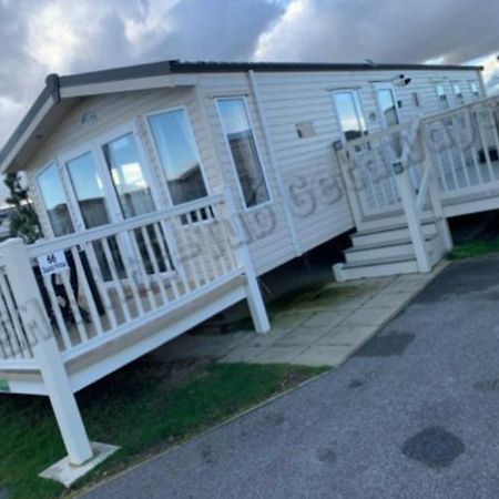 Jems Hot-Tub Getaways 8 Berth At Tattershall Lakes Dış mekan fotoğraf